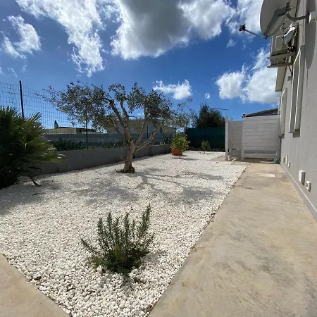 The Sunshine House Holiday home